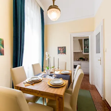 Elegant & Stylish Apartment City Center Budapest Extérieur photo