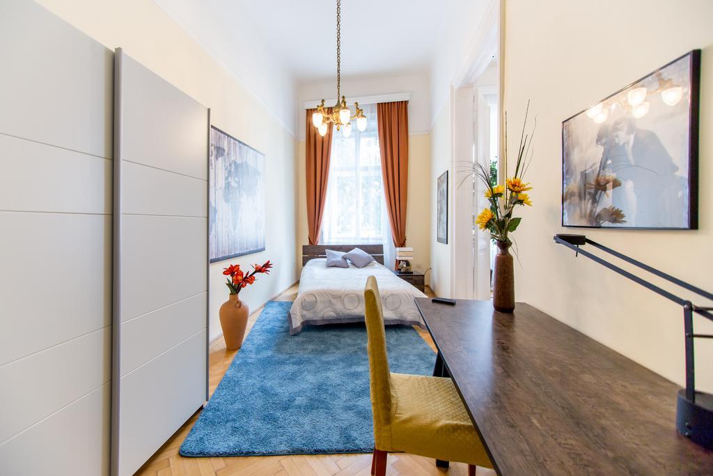 Apartment Elegant & Stylish Center