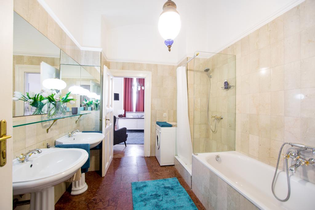 Elegant & Stylish Center Budapest